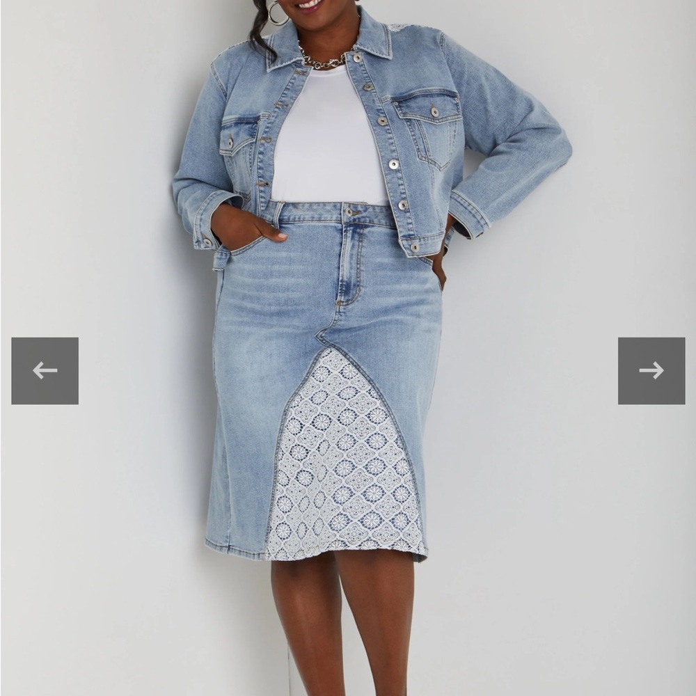 Ashley Stewart Light Blue Denim Skirt Set with Patterned Insert. Skirt size 14.